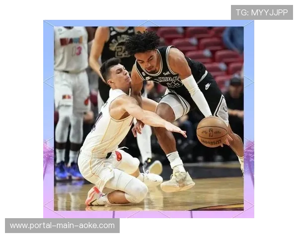 爵士115-111客场击败热火替补阵容翻盘取胜